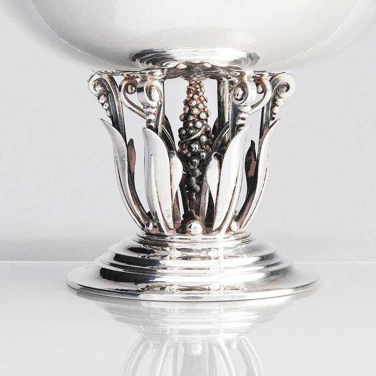 Johan Rohde, skål, Firma Georg
Jensen, Köpenhamn ca 1918-1924,
sterling silver, design nr 171.