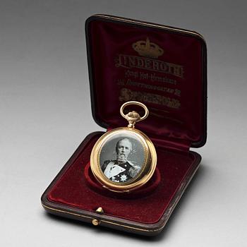 245. An early 20th century 18ct gold pocket watch, with the portrait of King Oscar II.
