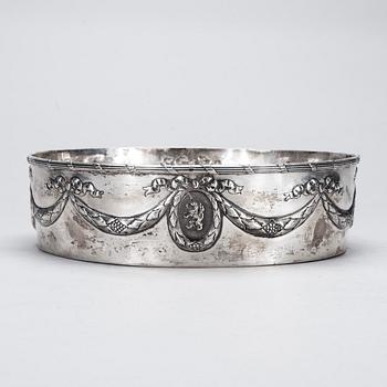 SKÅLFAT / SERVERINGSSKÅL, 930 silver, Tyskland, ca 1900. Vikt 566,9 g.