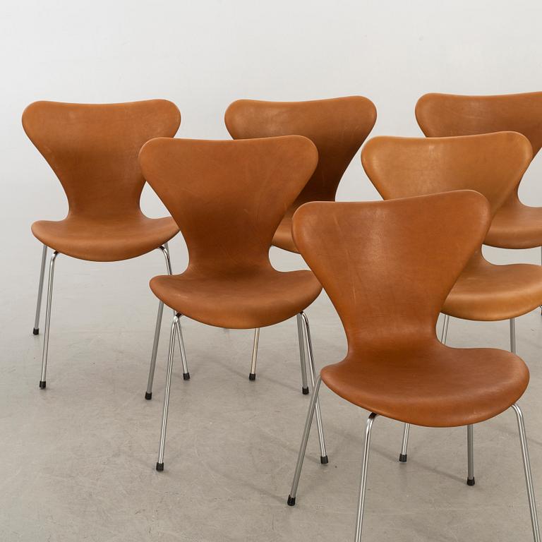 ARNE JACOBSEN, as et of six Serie 7 Stol för Fritz Hansen.