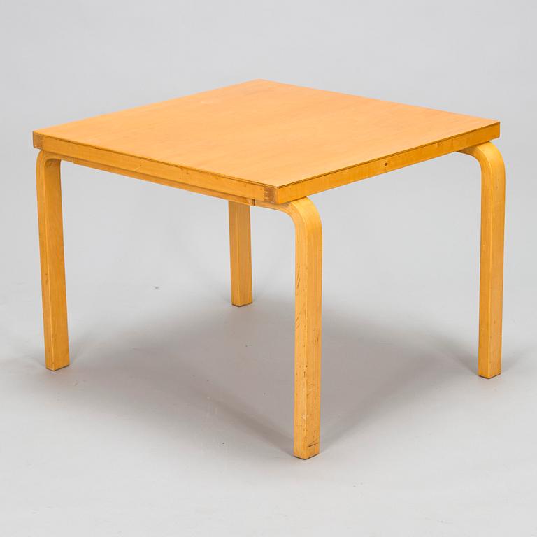 Alvar Aalto, A 1950's table for O.Y. Huonekalu- ja Rakennustyötehdas. Finland.