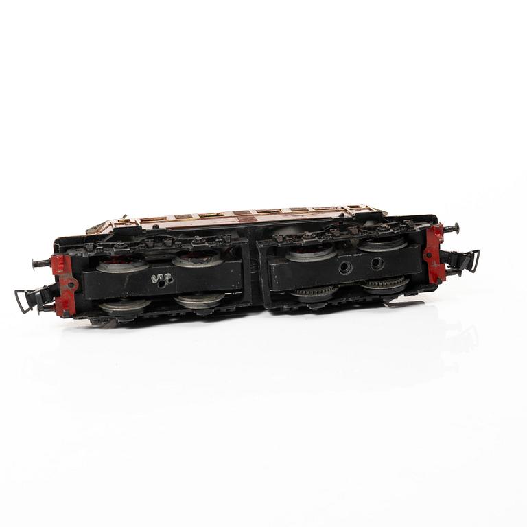 Märklin, locomotives, 7 pcs, railbus, 2 parts, as well as cars, 7 pcs, Germany.