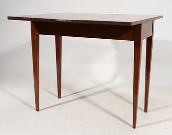 SPELBORD. Sengustaviansk stil, 1900-talets början.