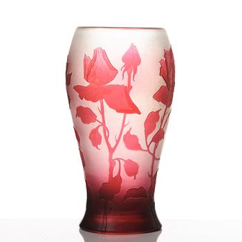 Karl Lindeberg, an Art Nouveau cameo glass vase, Kosta early 20th century.