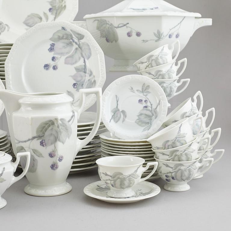 A Rosenthal, Maria Björnbär dinner service, 20th Century. (73 pieces).