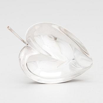 Tapio Wirkkala, a leaf shaped silver bowl, model TW 4, marked TW, Kultakeskus, Hämeenlinna 1962. Design year 1954.