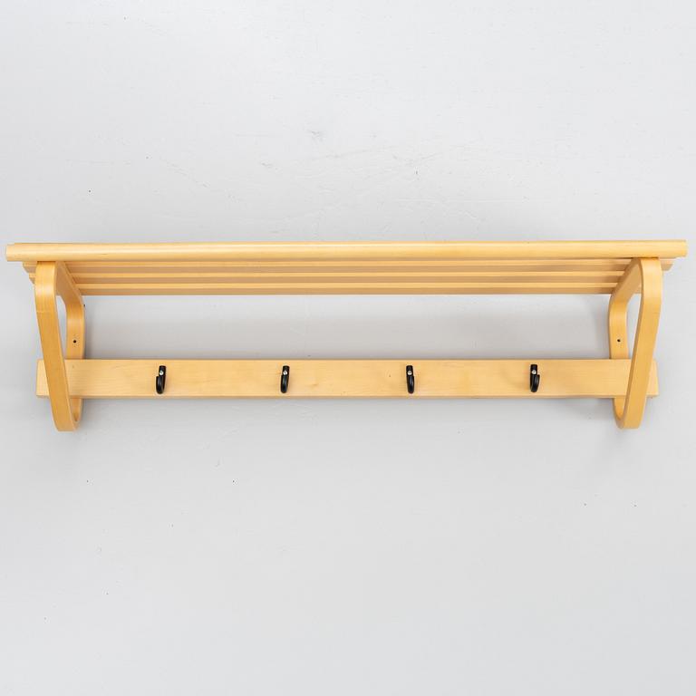 Alvar Aalto, hatthylla, modell 109, Artek, Finland, 1900-talets andra hälft.