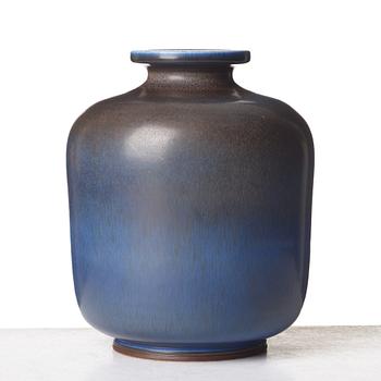 Berndt Friberg, a stoneware vase, Gustavsberg studio, Sweden 1965.