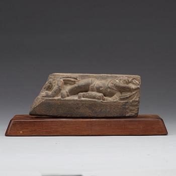 SKULPTUR, grå kalksten. Gandhara, 100/200 e.Kr.