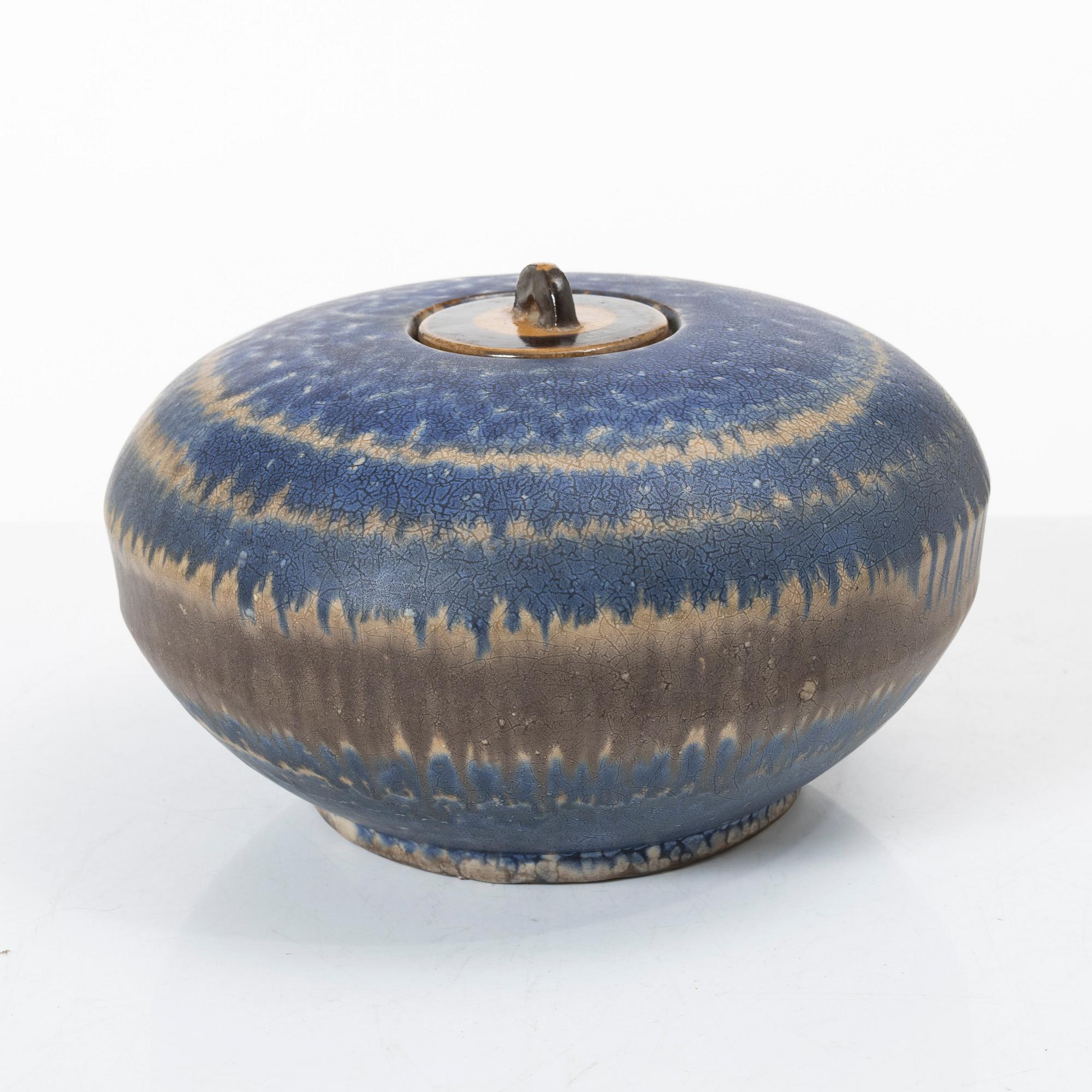 Harald Östergren, lidded urn/vase with lid, Upsala Ekeby, 1930-1932.