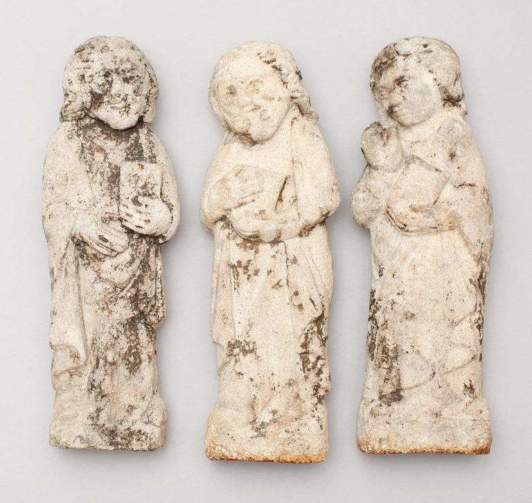 FIGURER, 3 st, sandsten, sydeuropa.