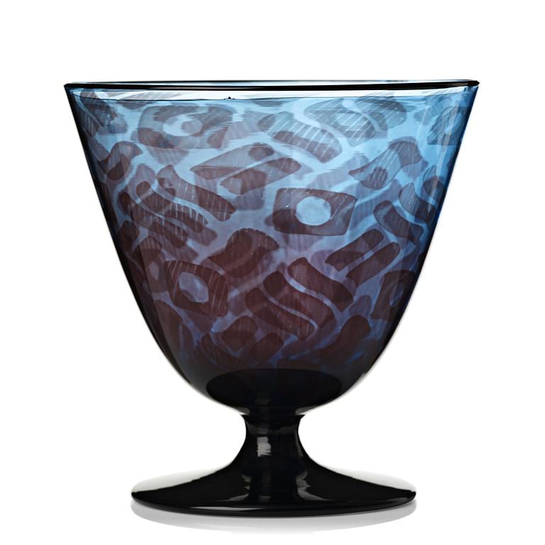 Simon Gate, & Knut Bergqvist, a graal vase, Orrefors 1928, nr 3198.