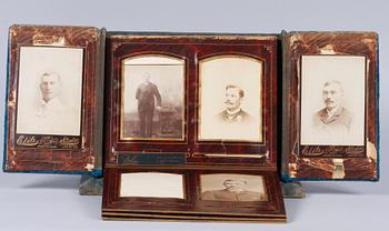 FOTOALBUM. 1800-talets slut.