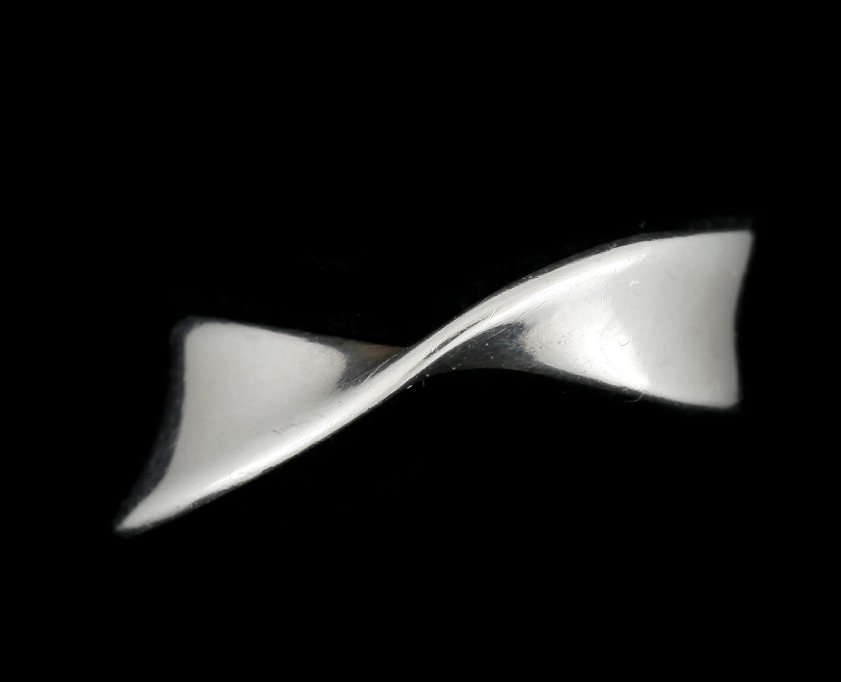 RINGAR, 2 st, ÖRCLIPS, ett par samt HÄNGE, silver, Georg Jensen, Danmark.