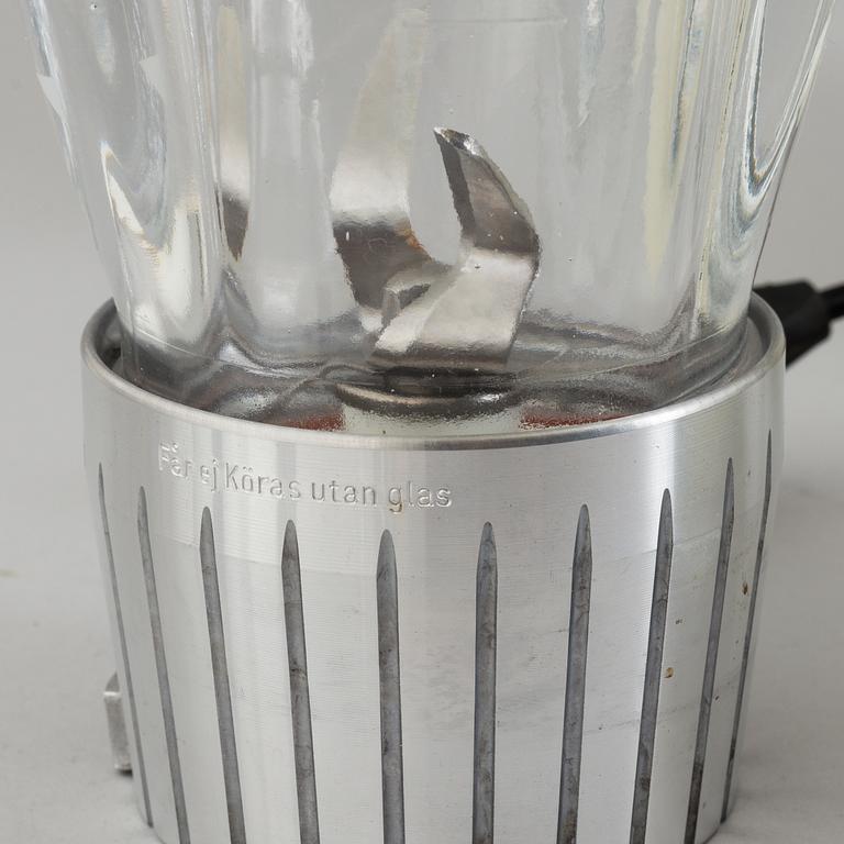 GERD ALFRED MÜLLER & H. KAHLKE, 2 blenders, Braun 1960-70´s.