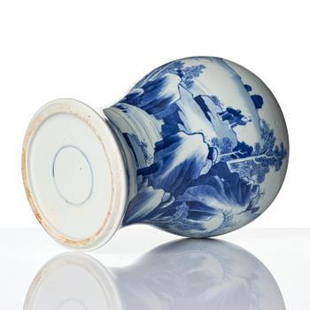 A blue and white vase, Qing dynasty, Kangxi (1662-1722).