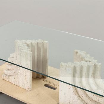 SOFFBORD, glas och travertin, 1900-talets slut.