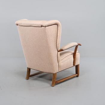 ÖRONLAPPSFÅTÖLJ, 1900-talets andra hälft.