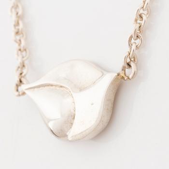 Rolf Karlsson, Hängsmycke silver, med kedja,
