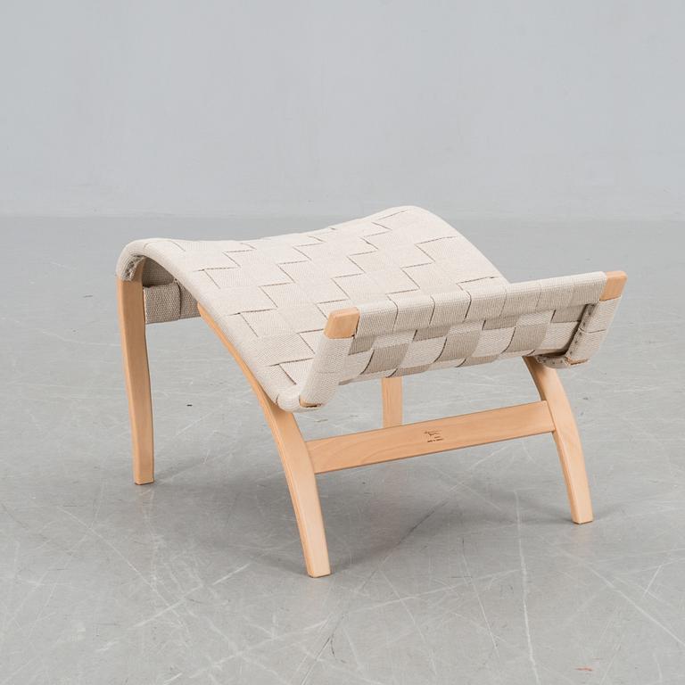 FOTPALL, "Pernilla" Bruno Mathsson International, Värnamo, brickmärkt 2014.