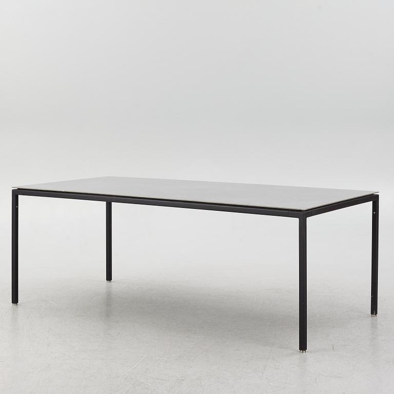 Matbord, Vipp, samtida.