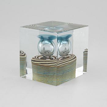 OIVA TOIKKA, an annual glass cube, Nuutajärvi, Finland 1982.