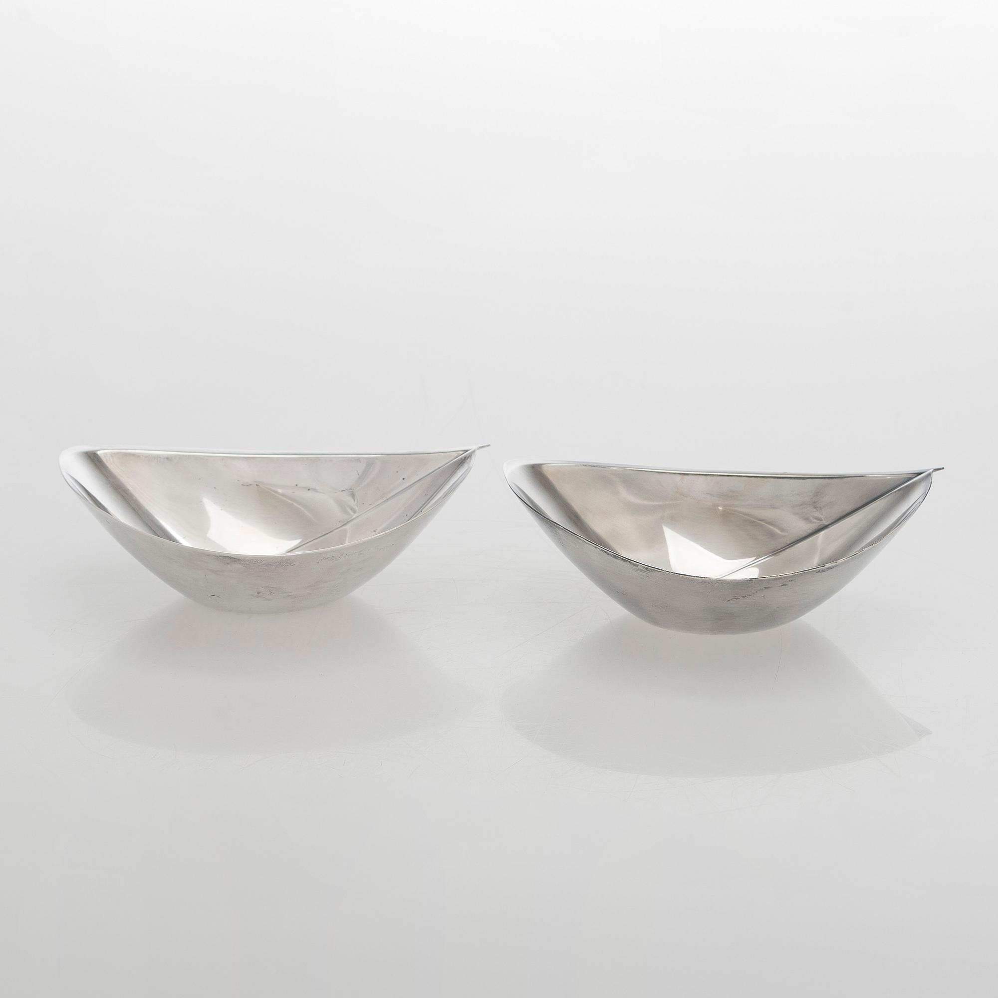 Tapio Wirkkala, A set of two silver bowls, Kultakeskus Hämeenlinna 1964 and 1965.