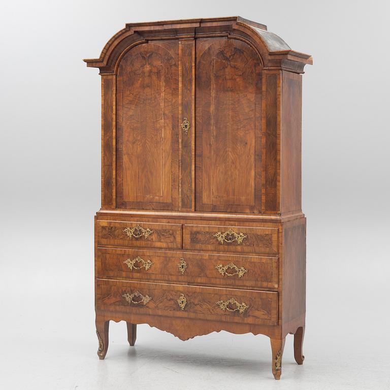 Salsskåp, 1700-talets andra hälft. Rokoko.