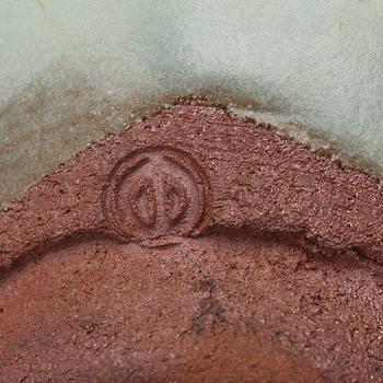 Uichi Shimizu, An Uichi Shimizu glazed stoneware teabowl, Japan.
