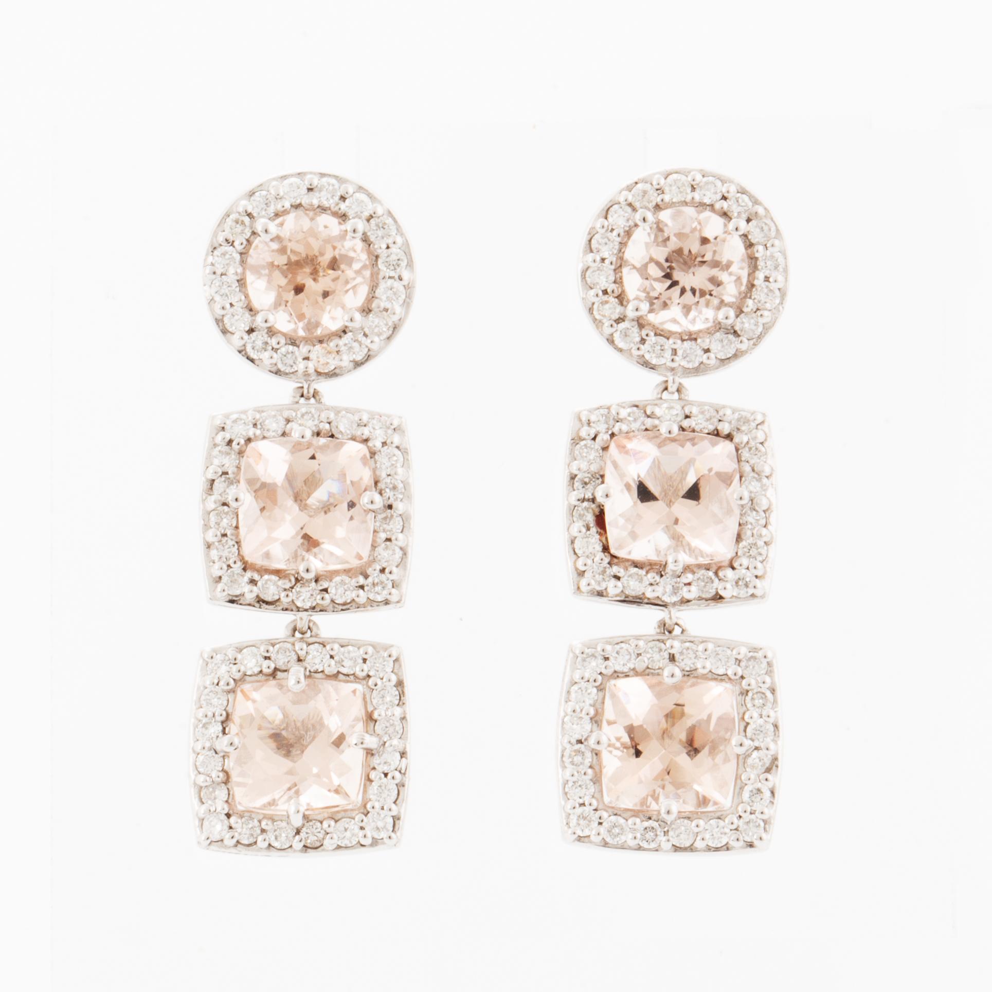 ÖRHÄNGEN, med morganiter och briljantslipade diamanter.