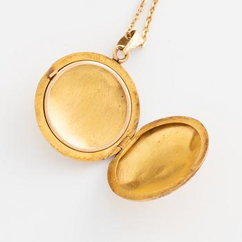 Chain with medallion, 18K gold,