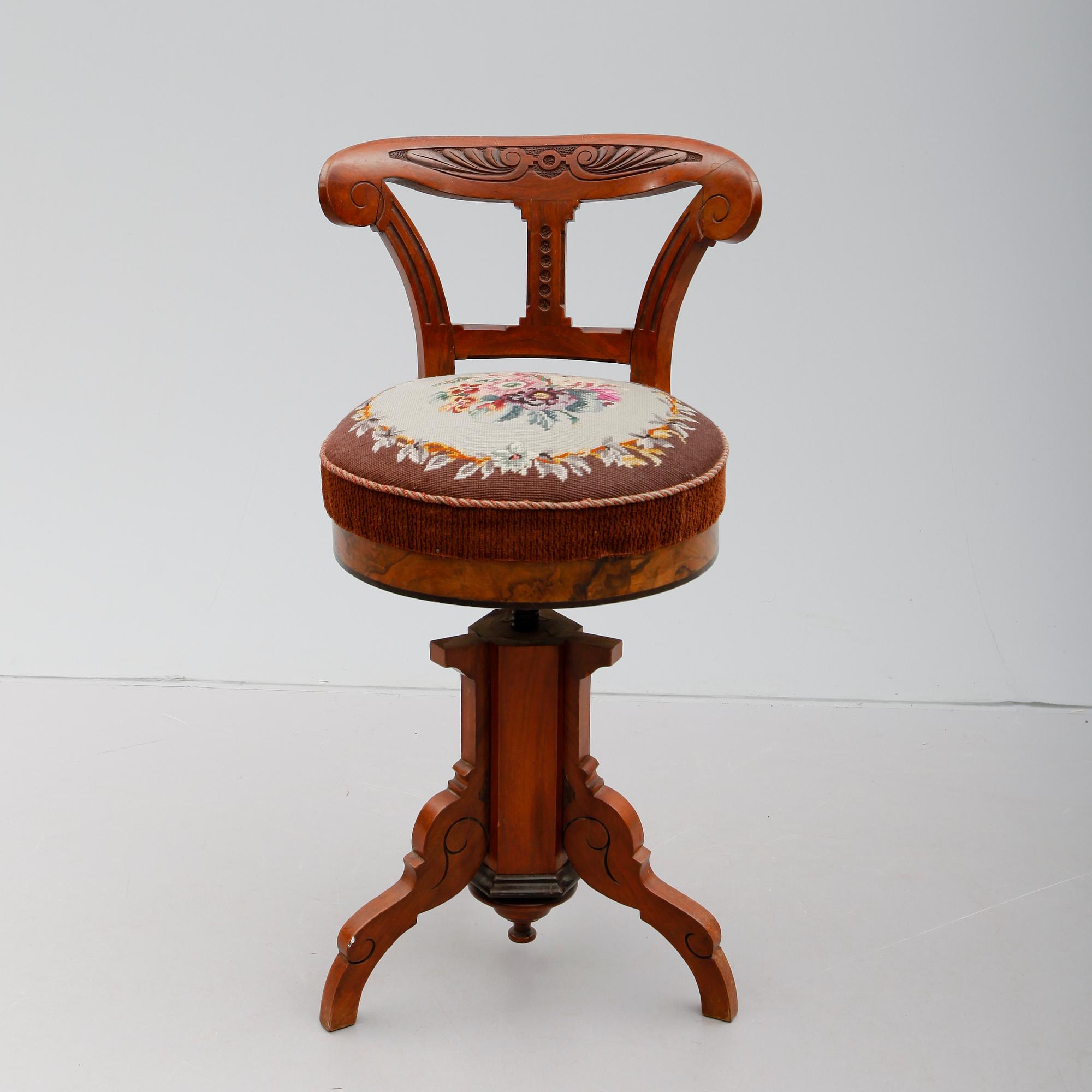 PIANOSTOL, 1800-talets andra hälft.