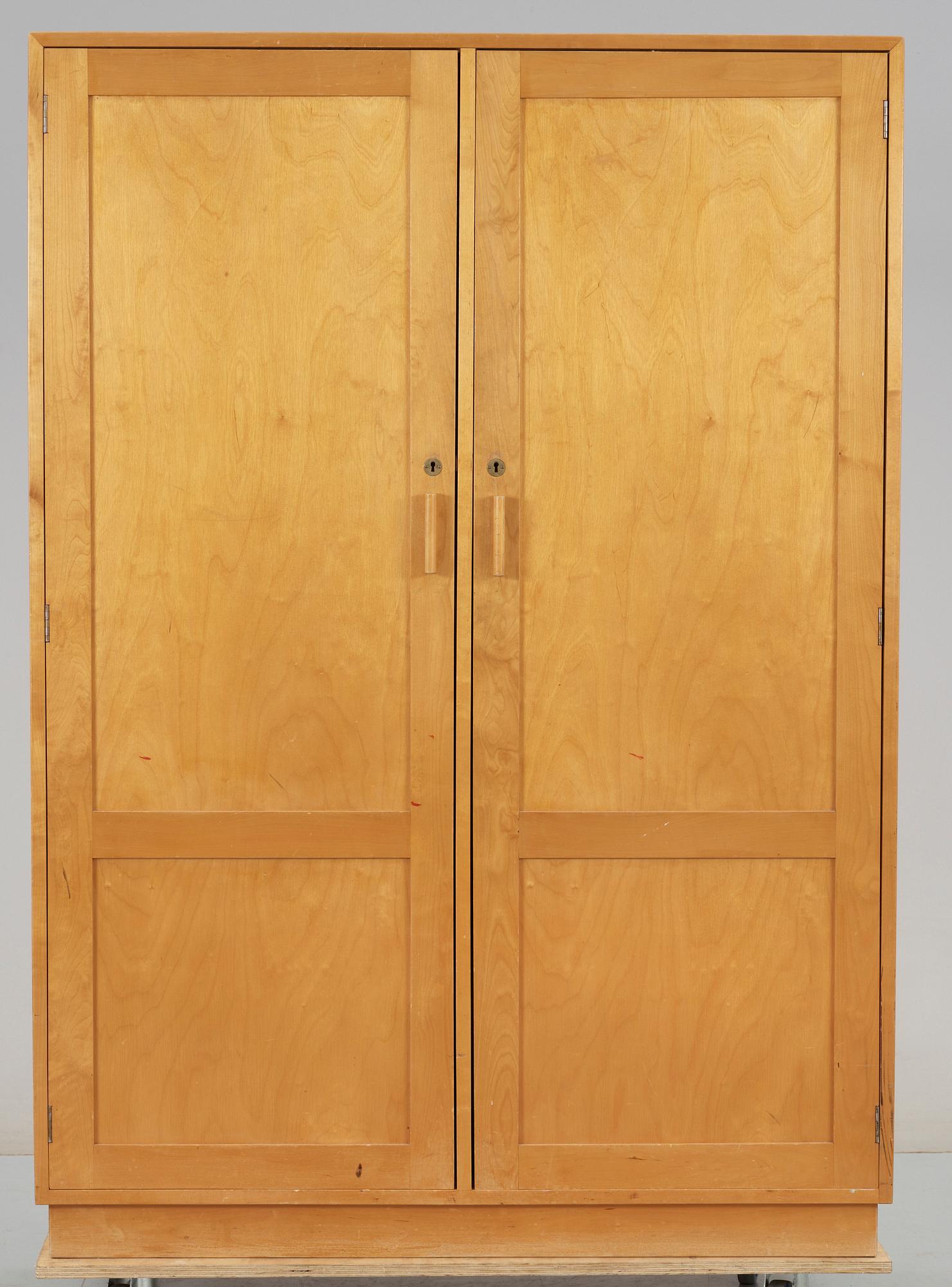 SKÅP, Alvar Aalto för Artek 1930/40-tal, Stämpelmärkt.