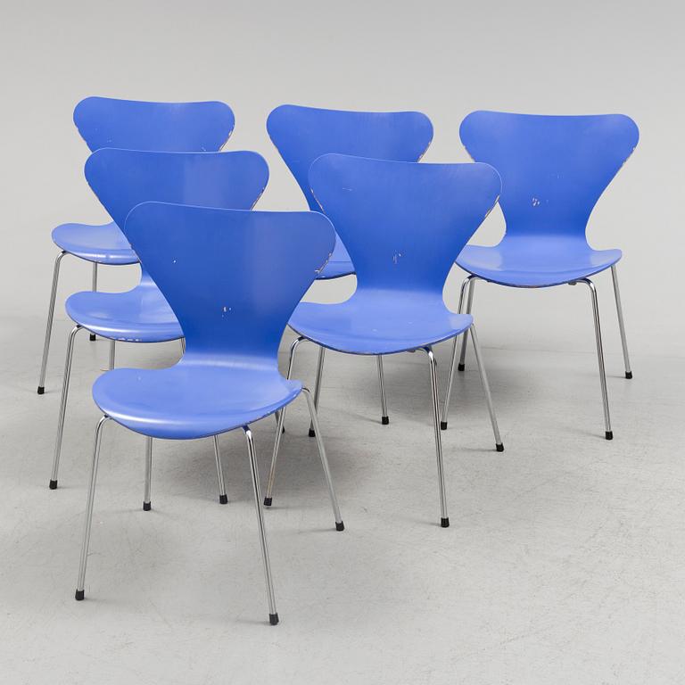 ARNE JACOBSEN, STOLAR, 6 st, "Sjuan", märkta, Fritz Hansen, Danmark, 1980-tal.