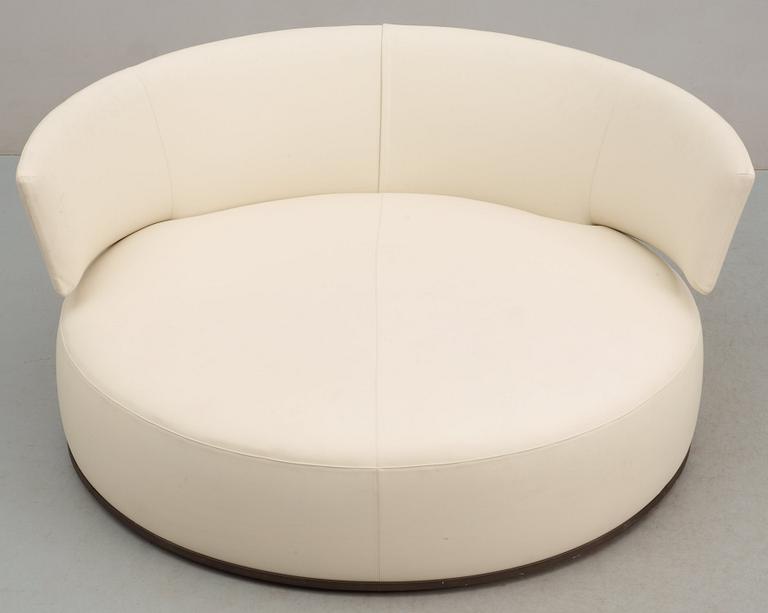 An Antonio white leather 'Amoenus' sofa by Maxalto, B& B Italia.