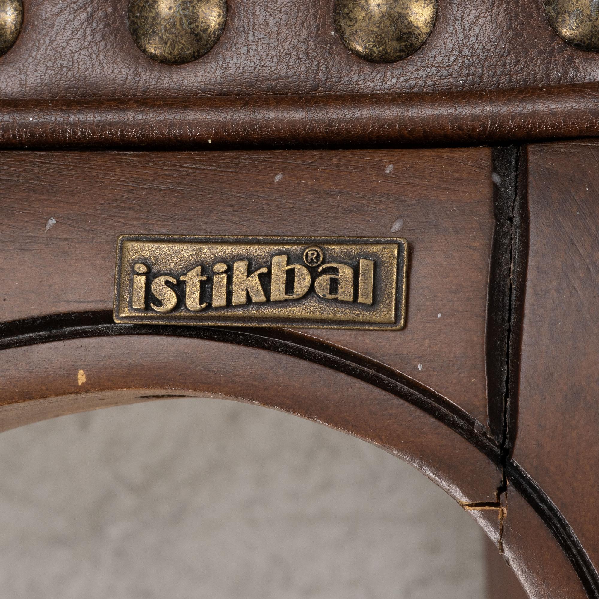 A pair of louge chairs, Istikbal, 21st century.