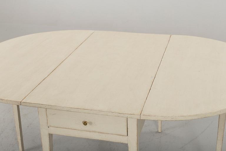 A swedish 19th century table.