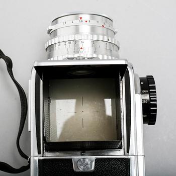 A camera from Hasselblad, model 1000F, 1950s.