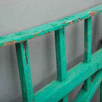 TRÄDGÅRDSGRINDAR, ett par, 1900-tal.