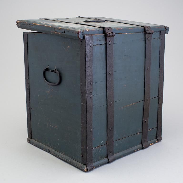 A box, dated 1826.