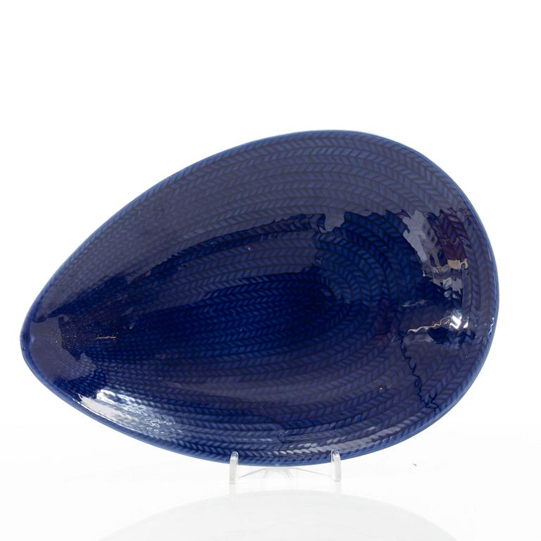 Hertha Bengtson, a set of nine 'Blå eld' service parts, Rörstrand.