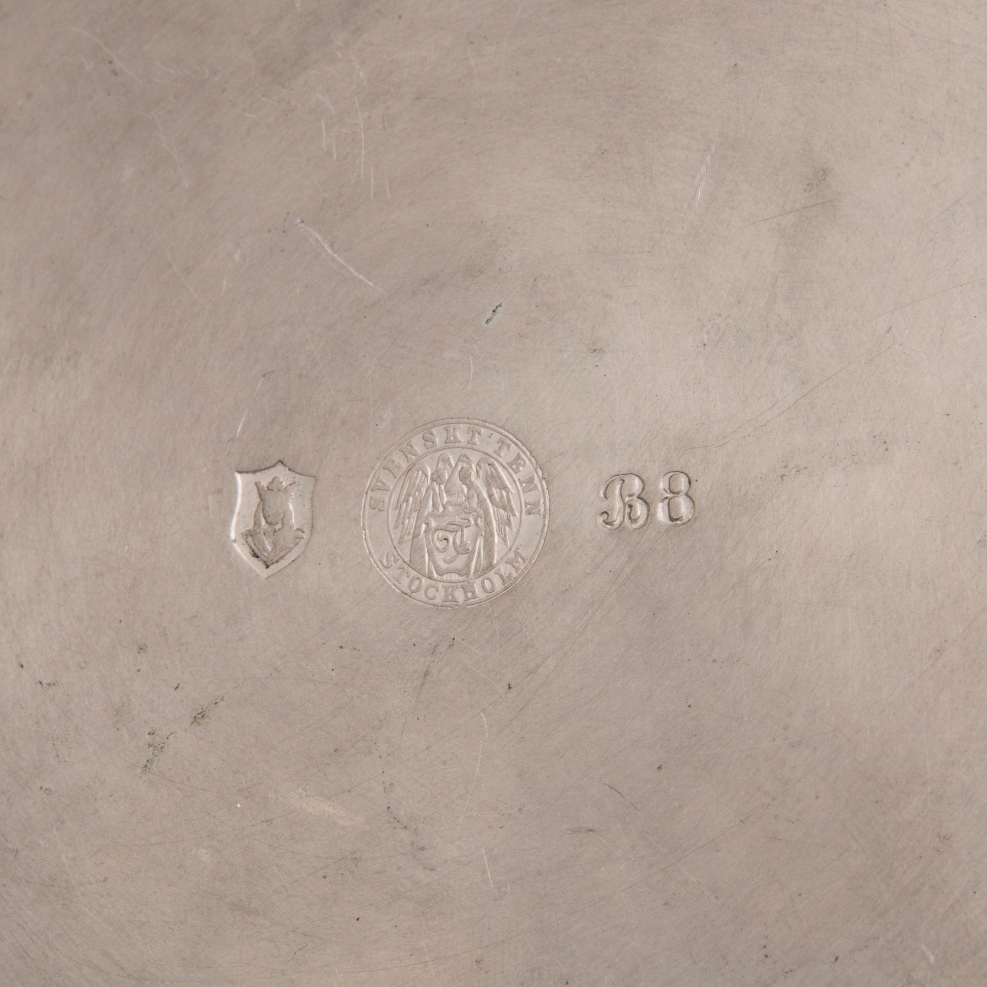 FIRMA SVENSKT TENN, A tin bowl with lid, Sweden 1920's.