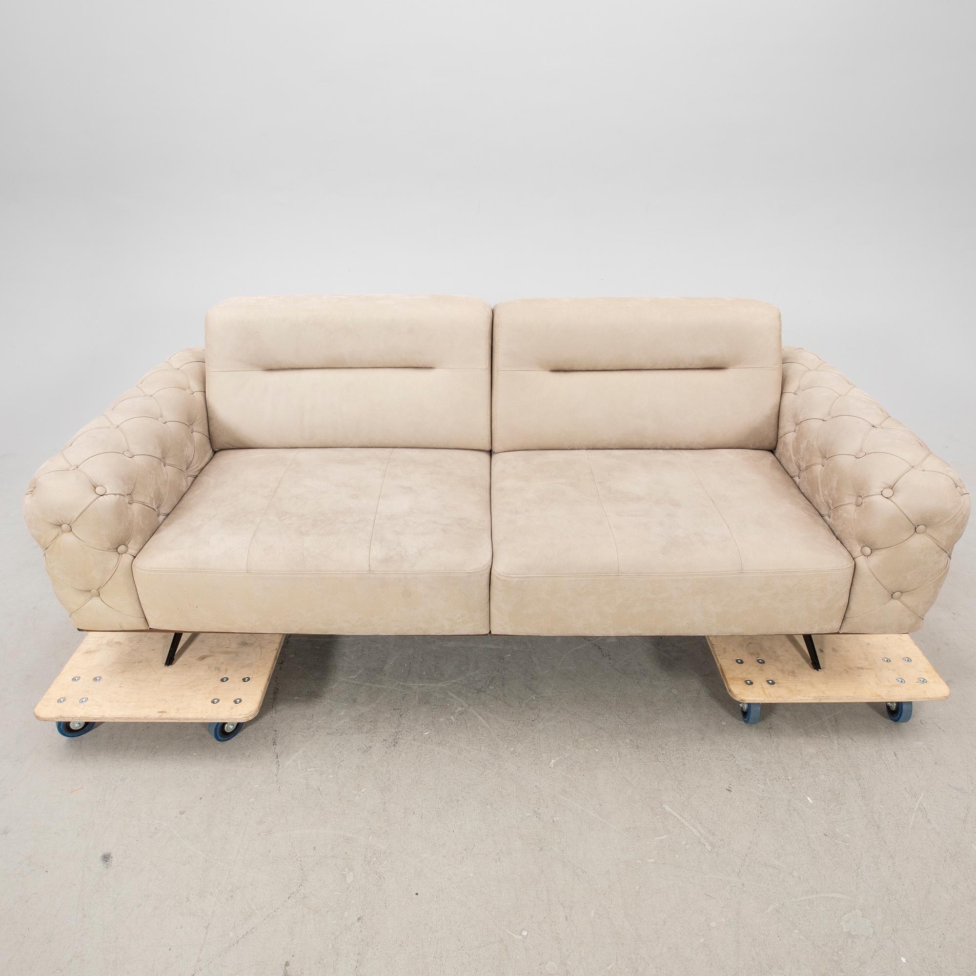 Sofa Saloni Gallardo 21st Century.