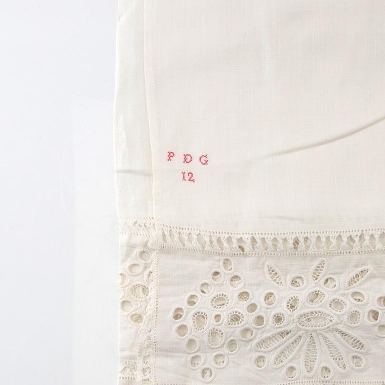 Sheets 10 pcs, early 20th century, cotton, varying sizes.