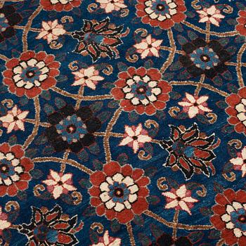SEMI-ANTIQUE VERAMIN. 217,5 x 146,5 cm.