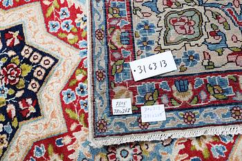 Matto, Kerman, ca 371 x 267 cm.