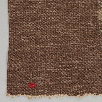 CARPET. Flat weave. 203,5 x 139,5 cm. Signed B Grahn.