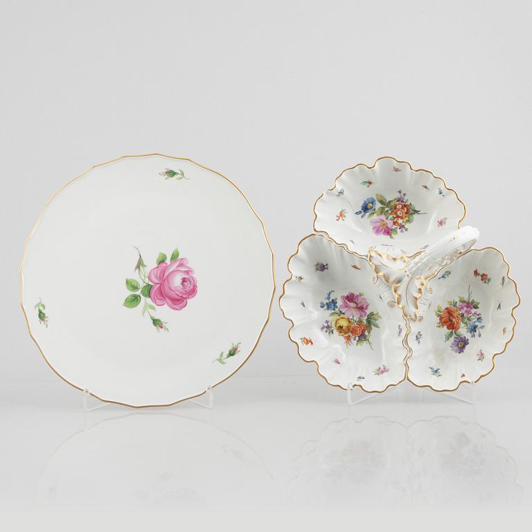 Meissen, servisdelar, porslin, 45 delar, "Red rose", Tyskland, 1800-1900-tal.