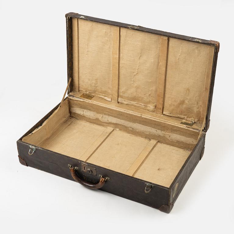 Louis Vuitton, travel case, vintage, circa mid-20th century.