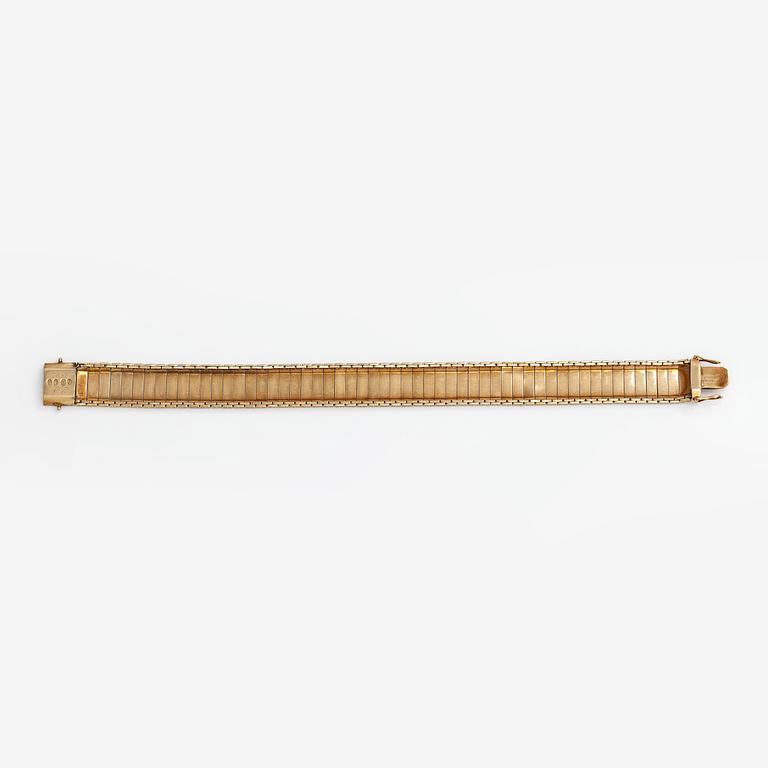 A 14K gold bracelet. L. Gunnari, Helsinki 1929.